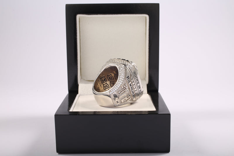 Giannis Antetokounmpo Milwaukee Bucks 2021 NBA Championship Ring