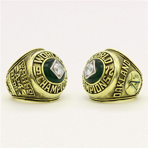 Oakland Athletics 1972 World Series MLB Championship Ring With Green Chrysoprase