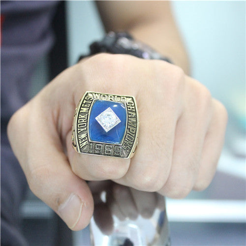 New York Mets 1969 World Series MLB Championship Ring With Blue Sapphire