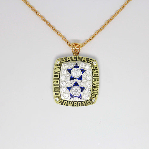 Dallas Cowboys 1977 Super Bowl XII NFL Championship Pendant with Chain