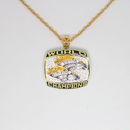 Denver Broncos 1998 Super Bowl XXXIII NFL Championship Pendant with Chain