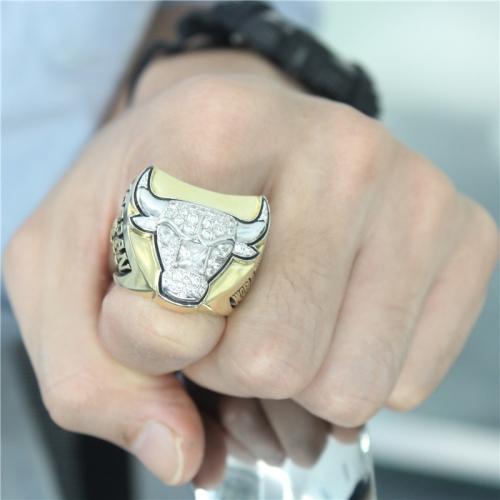 1997 Chicago Bulls NBA Basketball World Championship Ring